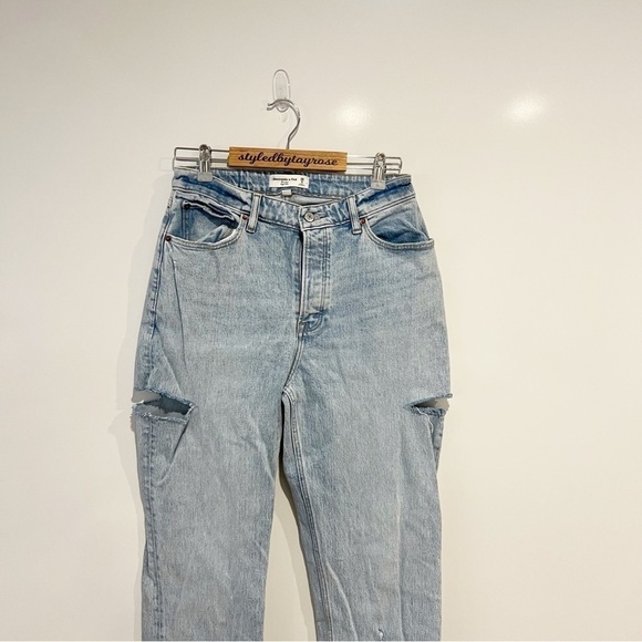 Abercrombie & Fitch Curve Love High Rise Dad Jean Destroy - Picture 4 of 9